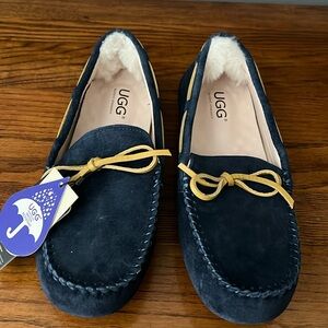 Ugg Auzland sheepskin Women’s, suede loafers